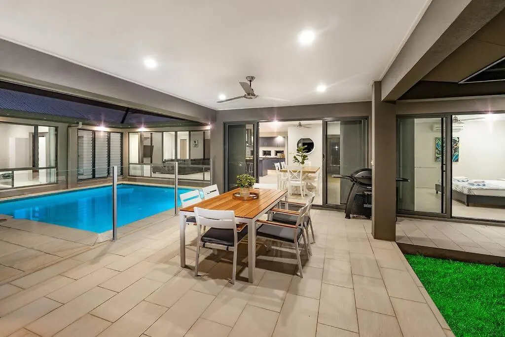 Family Paradise Elegant 4Br King Bed Heated Pool And Bbq Villa Trinity Beach Australia