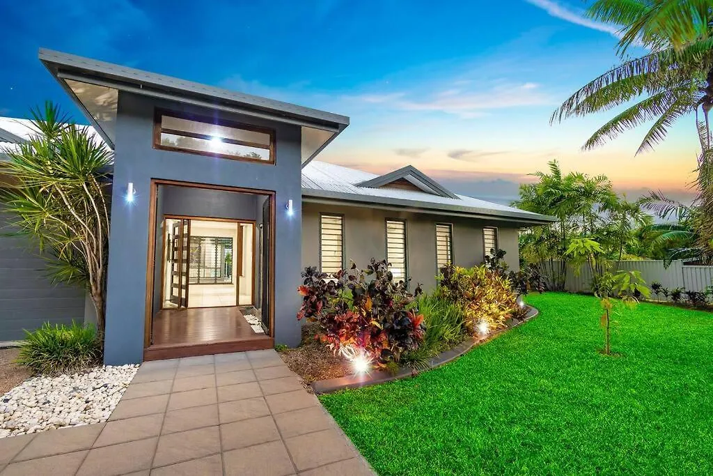 Family Paradise Elegant 4Br King Bed Heated Pool And Bbq Villa Trinity Beach Holiday home