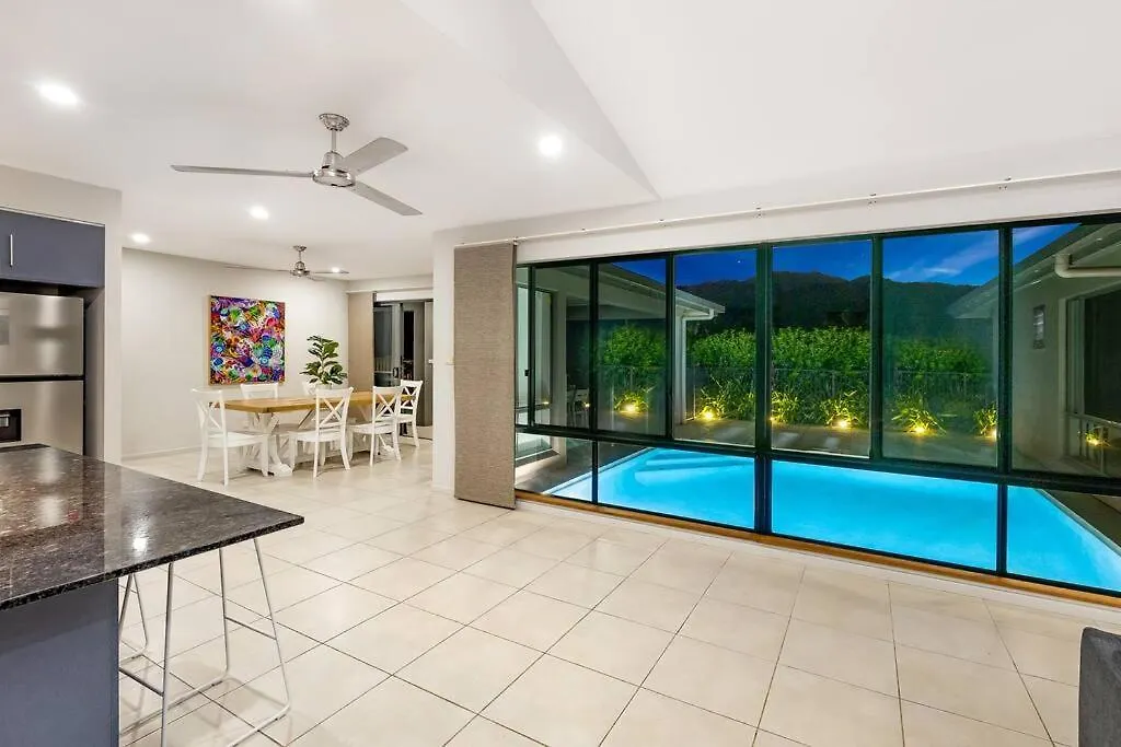 Family Paradise Elegant 4Br King Bed Heated Pool And Bbq Villa Trinity Beach