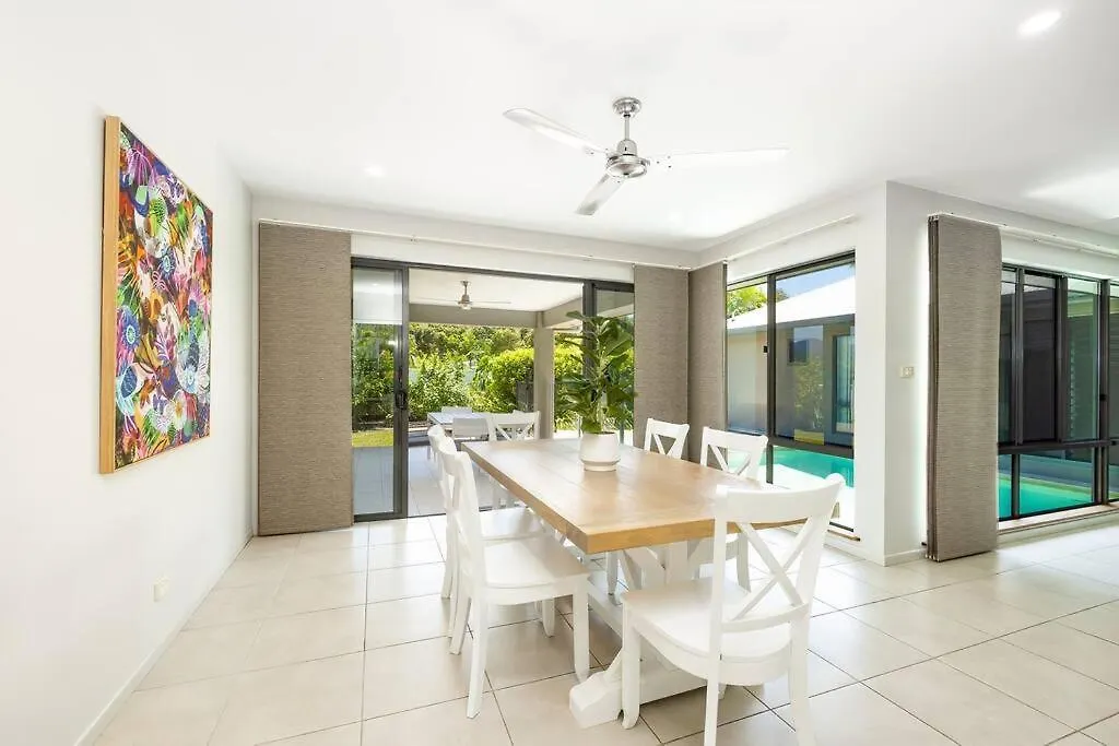 Family Paradise Elegant 4Br King Bed Heated Pool And Bbq Villa Trinity Beach